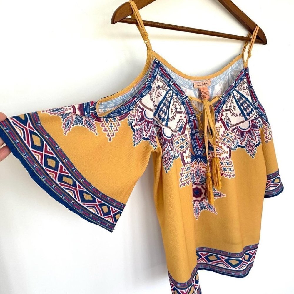 Flying Tomato cold shoulder top with tie at  centre front
